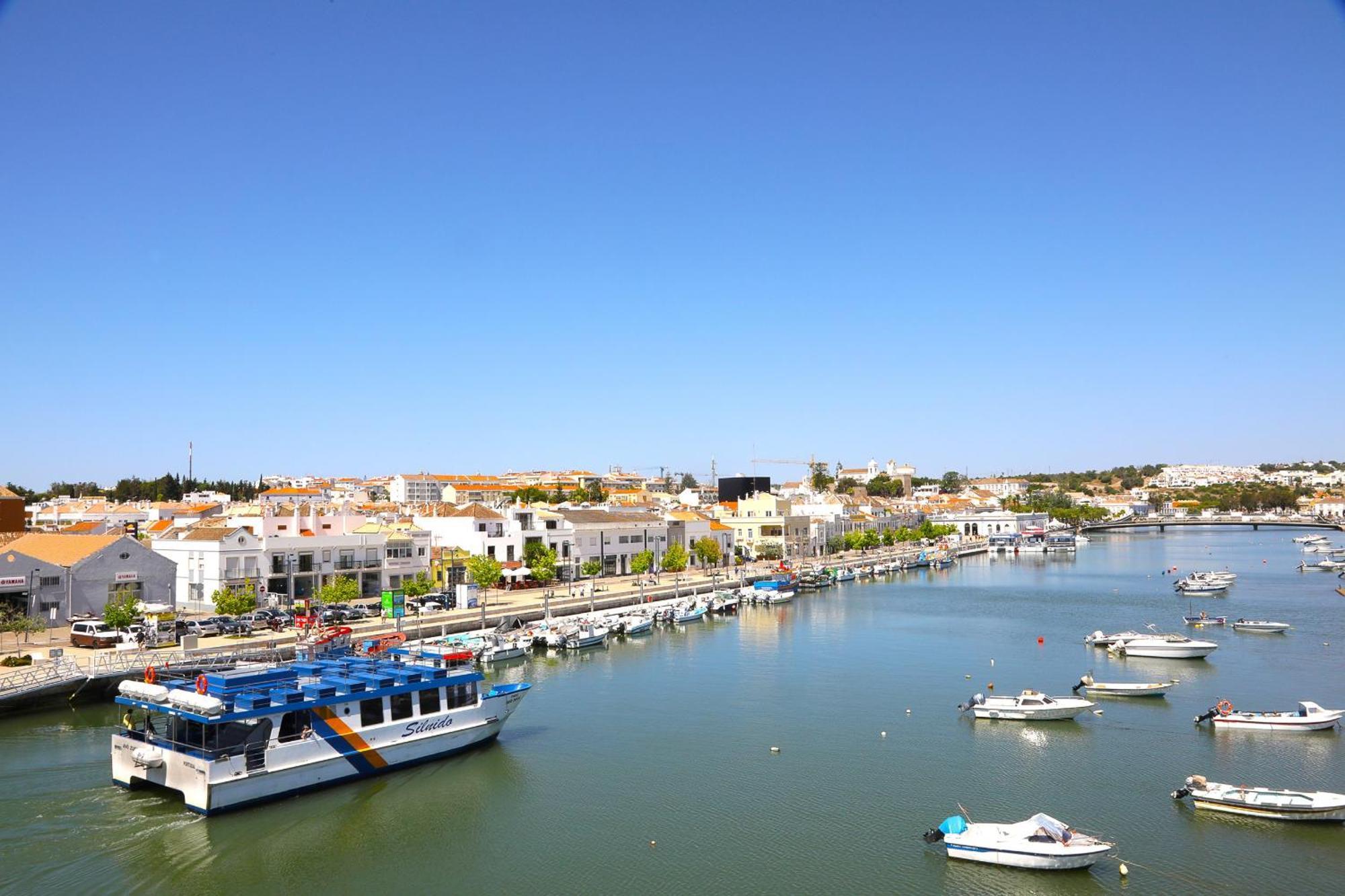 Stylish Townhouse In Tavira Centre, Shared Pool Vila Exterior foto